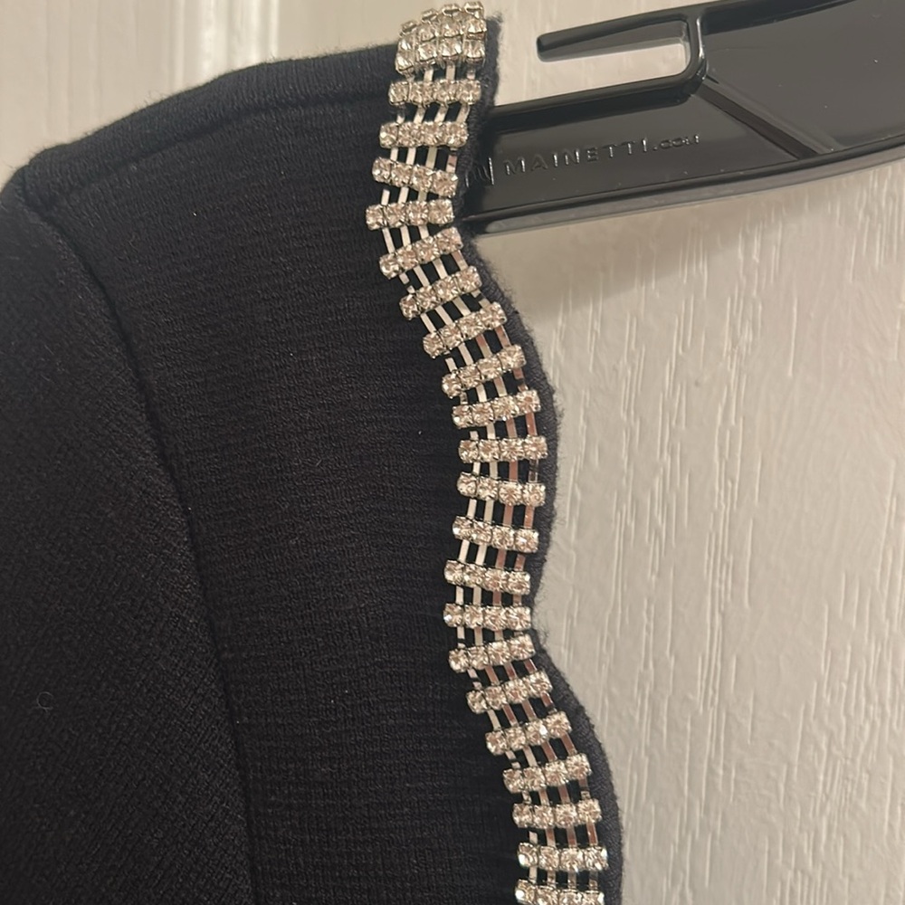 Dress - Picture 9 of 10